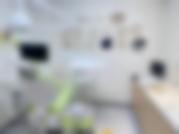 【郑州佳洁雅口腔门诊部医生团队：】