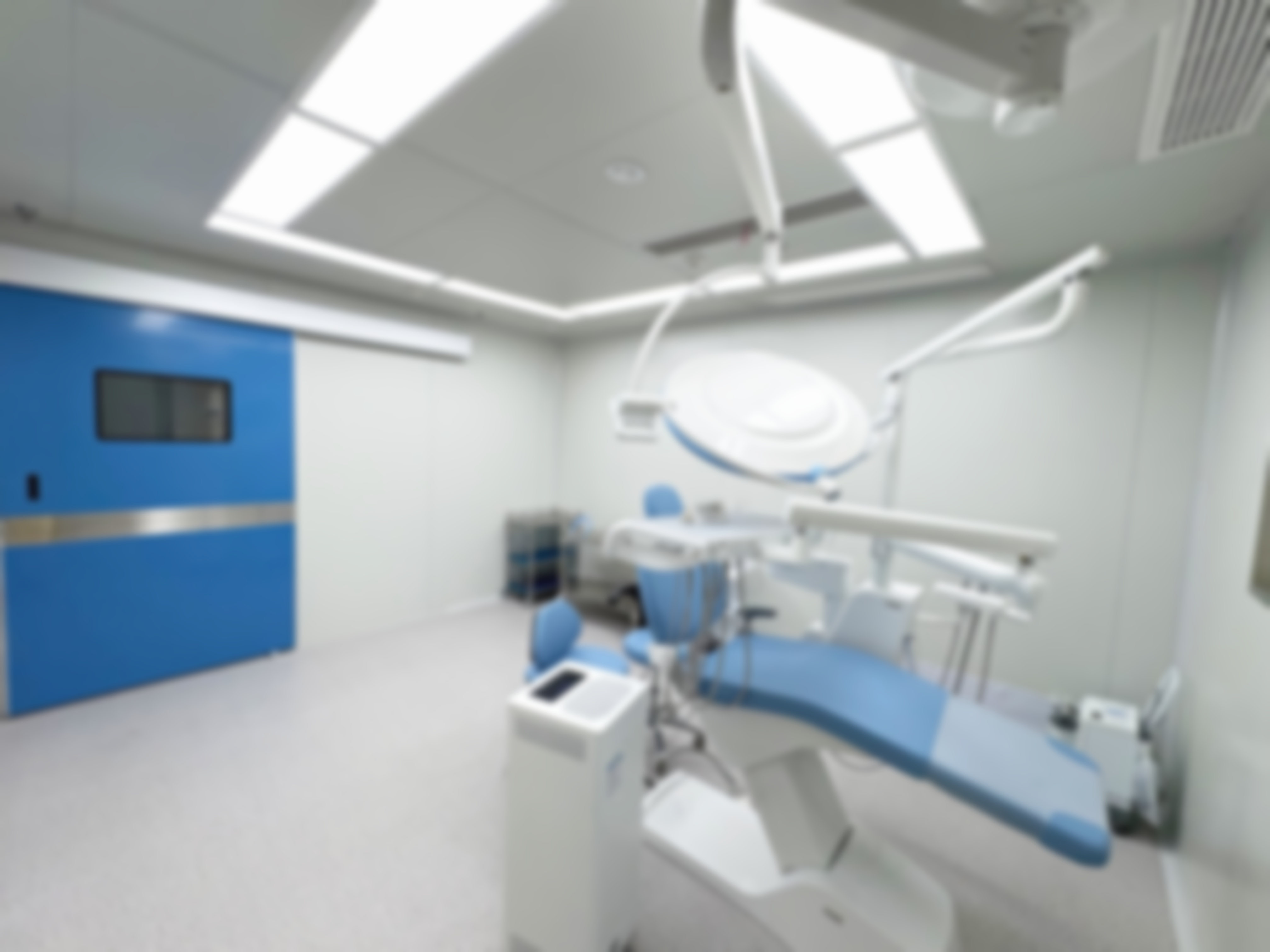 杭州杭里口腔门诊部吕越洋擅长项目：从牙齿矫正到美学修复，多领域口腔治疗方案助你拥有健康美齿！ 