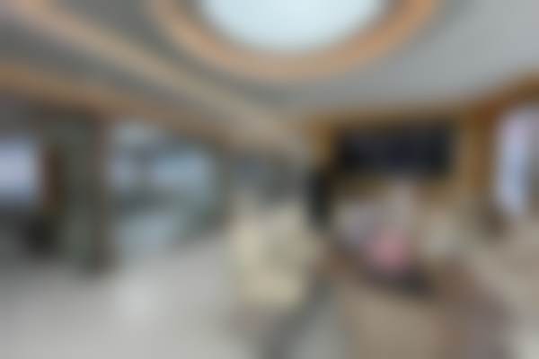 【北京康正口腔门诊部参考价格表：】