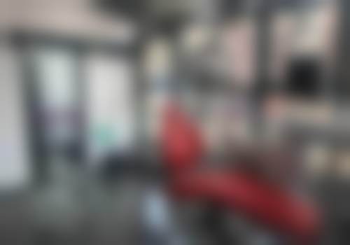 患者C:“我因为牙齿缺失,做了种植牙手术。手术过程特别顺利,医生的技术非常不错,术后修复得也特别快。现在我又能像以前一样正常吃饭了,感觉生活都变得美好了。这里的服务也没得说,从询问到治疗,每一个环节都特别贴心,必须给个大大的赞!”