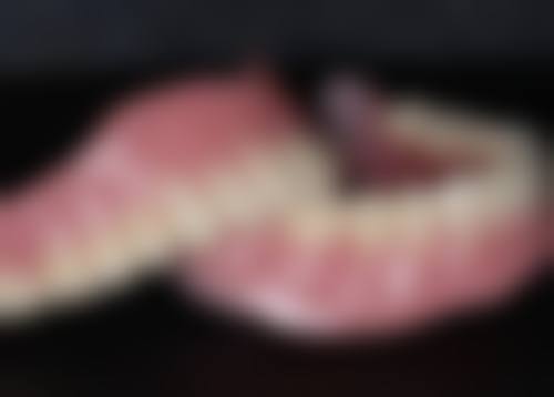 拔牙后伤口不疼其他牙齿疼要含冰水