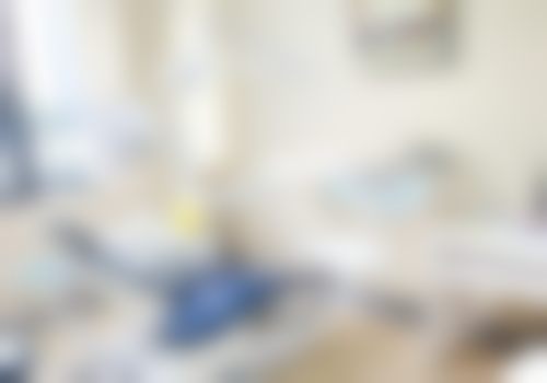 【江阴摩尔口腔医院医生名单：】