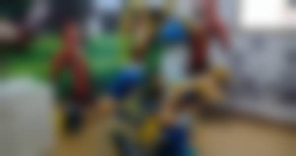 【广州华晨黄边口腔门诊部医生团队:】