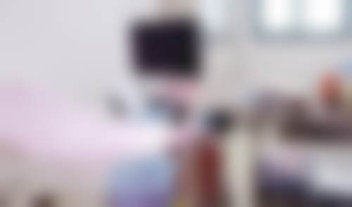 上海宏康医院口腔科周骅医生做爱尔创全瓷牙冠1500元起,技术优服务佳,助你重获健康美牙不是梦!