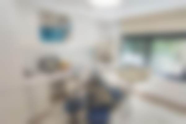 FAQ:关于上海维乐美达口腔门诊部雷华的常见问题